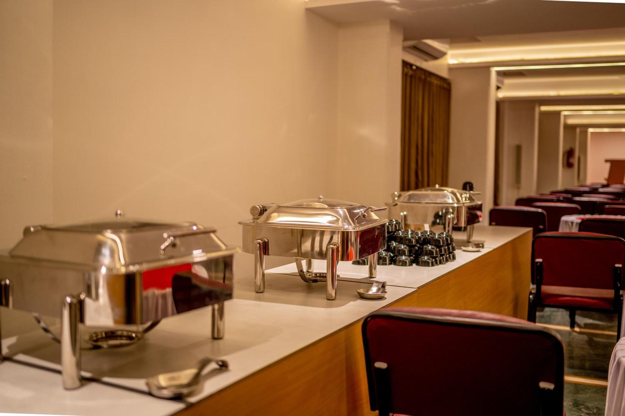 נאסיק Hotel The Marion מראה חיצוני תמונה