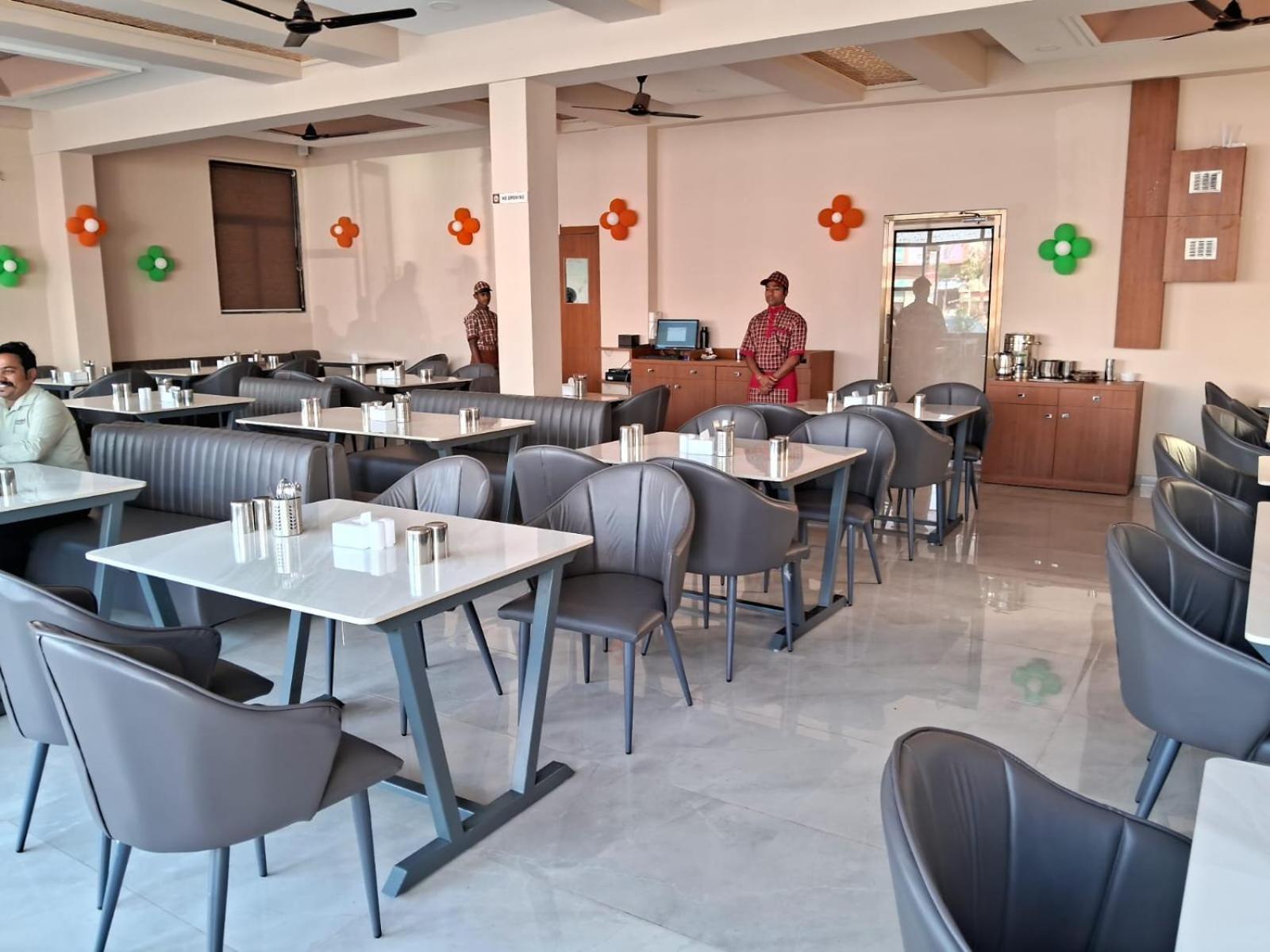 נאסיק Hotel The Marion מראה חיצוני תמונה