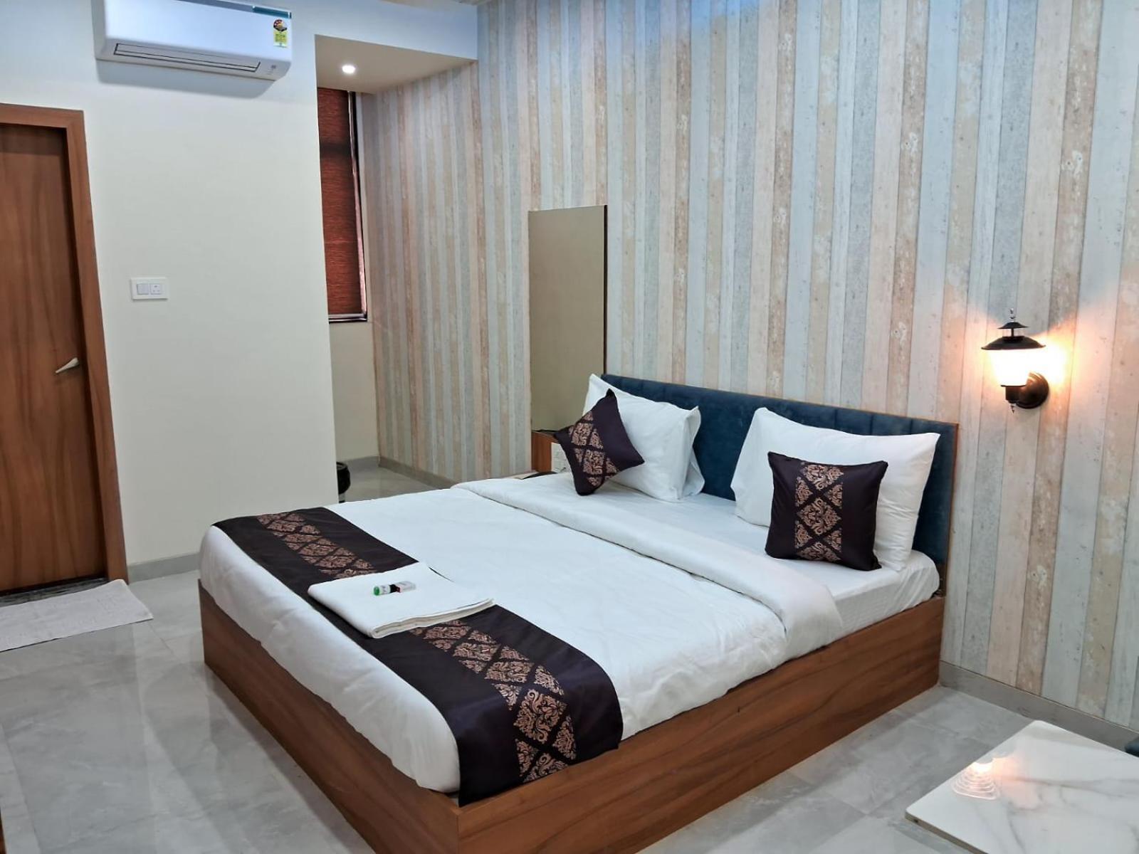 נאסיק Hotel The Marion מראה חיצוני תמונה