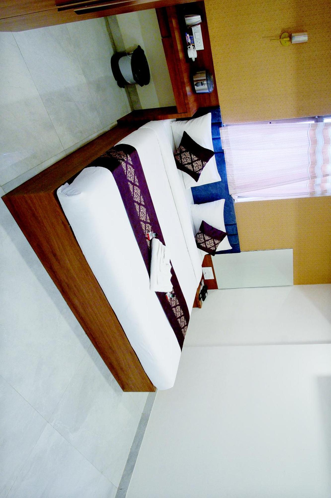 נאסיק Hotel The Marion מראה חיצוני תמונה